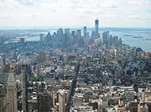 Manhattan dalla piattaforma di osservazione della Empire State Building, New York City, Stati Uniti d'America